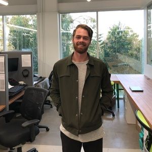 Meet your Posher, Derek